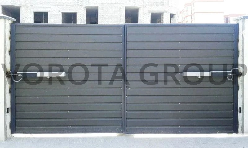 Автоматические распашные ворота Doorhan серые 3000х3500